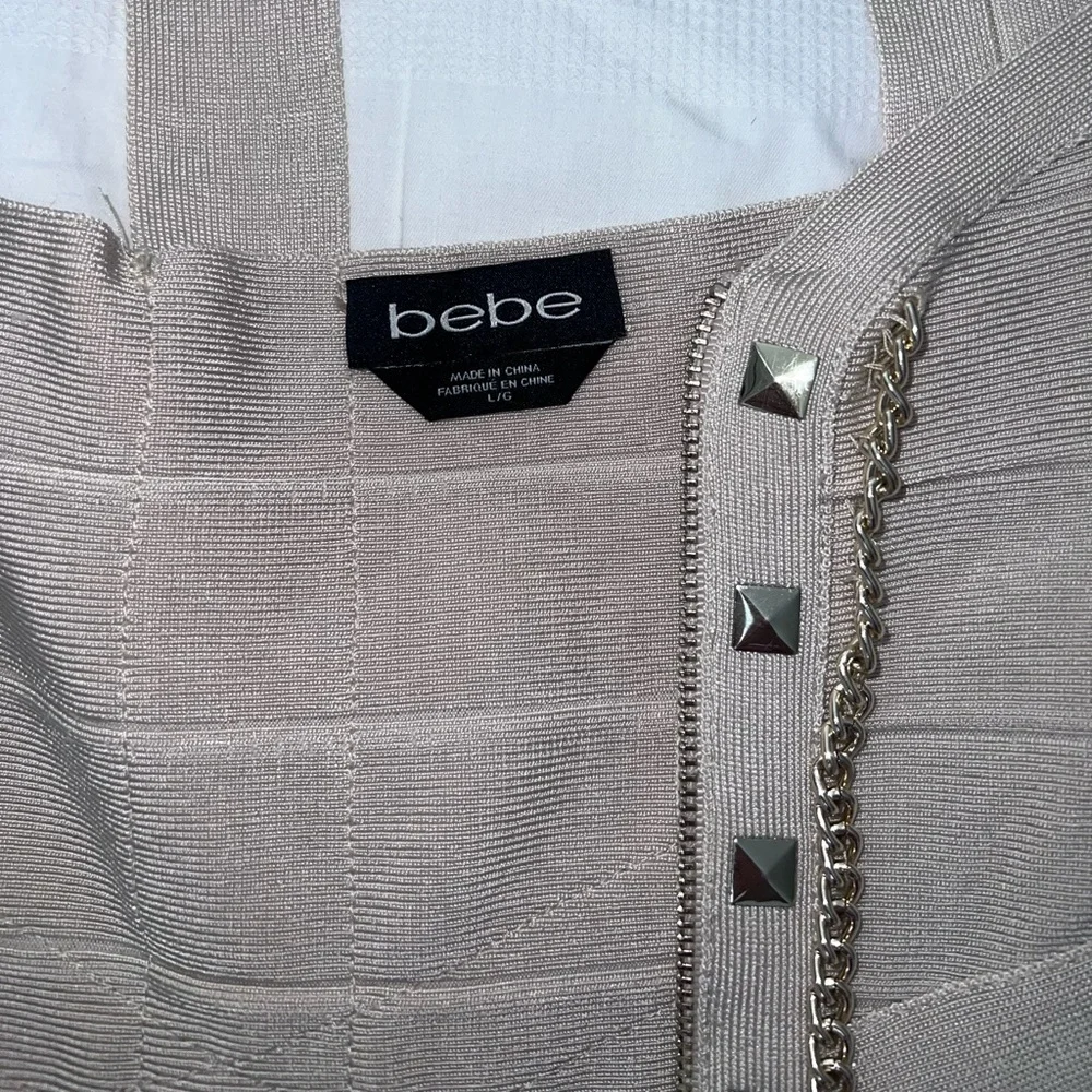 Bebe Women’s studded bandage bodycon dress tan front zipper cap sleeve - Picture 3 of 10